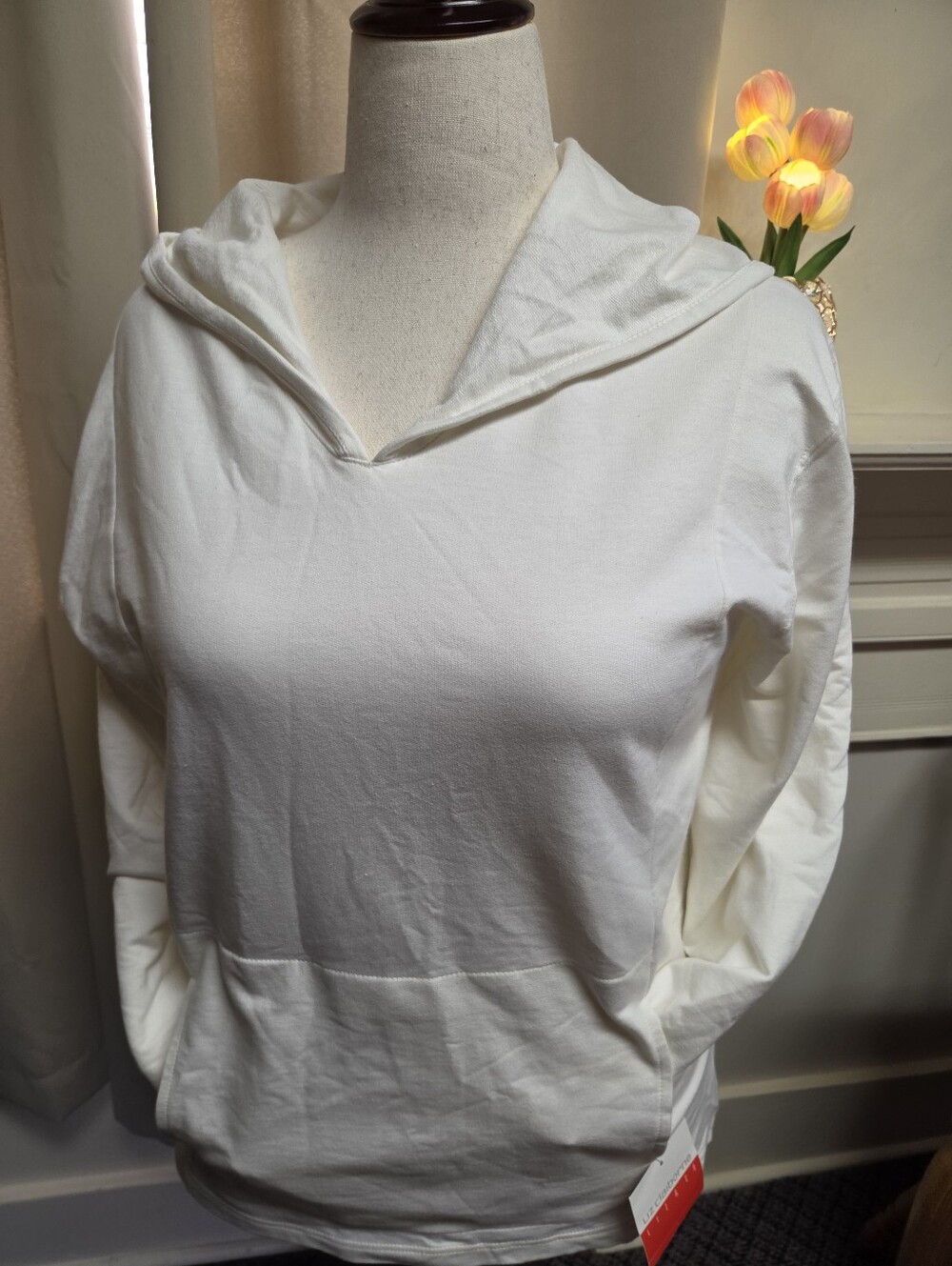 NWT Liz & Co. Women’s White Hooded Pullover Top Size Medium